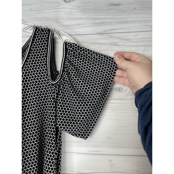 Max Studio Shirt Womens Large Black White Cold Shoulder Polka Dot Knit - Picture 3 of 9